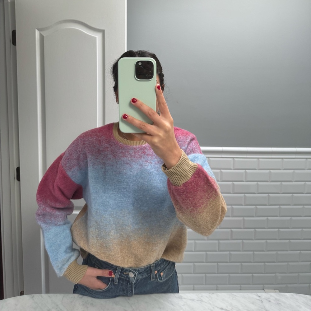 Sweater/sweatshirt - Picture 2 of 2